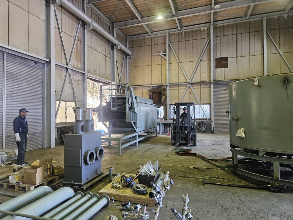 岡山県総社市 工場からの機械の搬出・設置